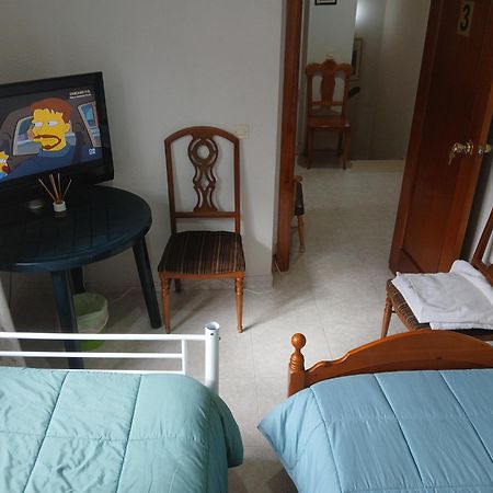 Habitacion Privada Doble En Tolède Extérieur photo