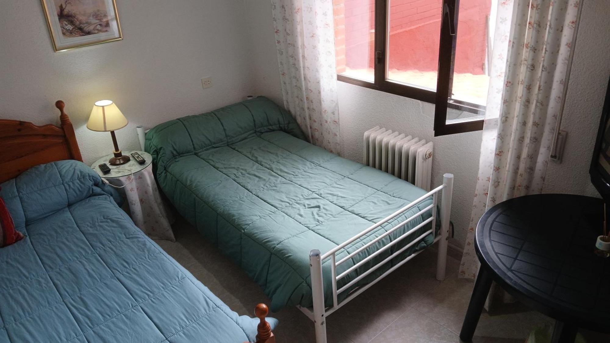 Habitacion Privada Doble En Tolède Extérieur photo